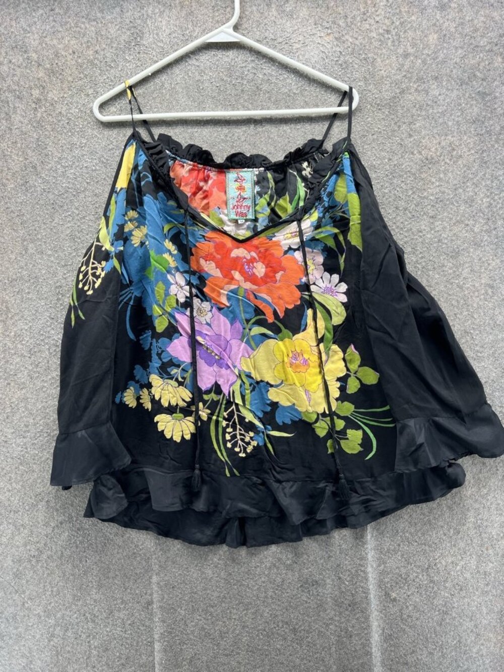 Johnny Was Tank Top Women Medium Black Floral V Neck Sleeveless Ruffle Boho
